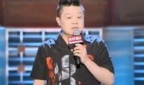 娱乐爆料小七是谁啊视频,小七究竟是谁？