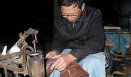 农村修鞋匠爆料文章视频,辛勤付出背后的感人故事