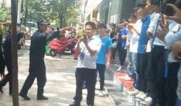 网红爆料城管走红视频,街头执法瞬间引发网友热议